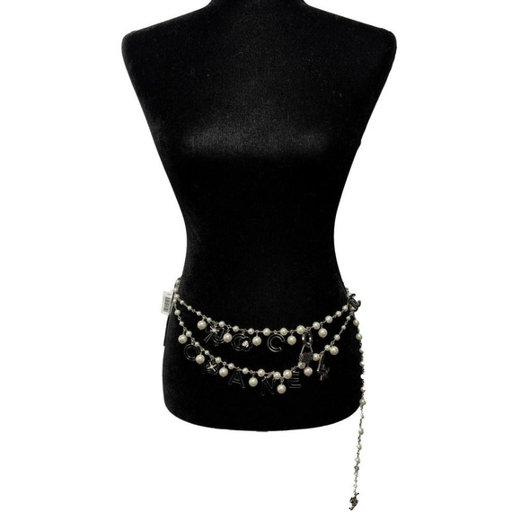 Chanel Coco Charm Pearl Belt Necklace - Picture 4 of 15